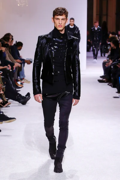 Look 54